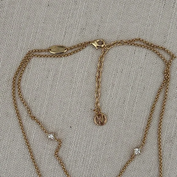 Louis Vuitton Lady LV necklace - Picture 3 of 6